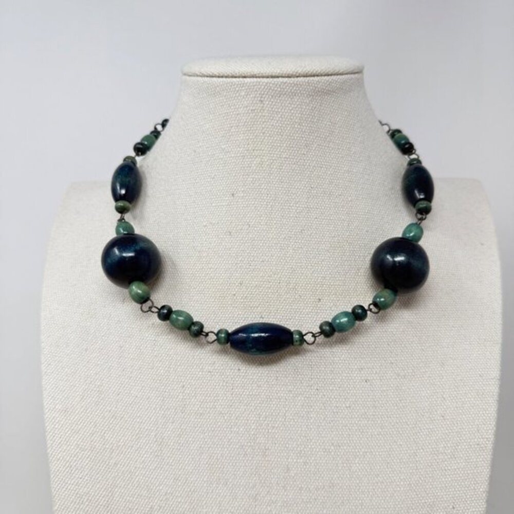 Mid-Century Wood Bead Necklace Choker‎ Green Chunky Avant Garde Unique Vintage